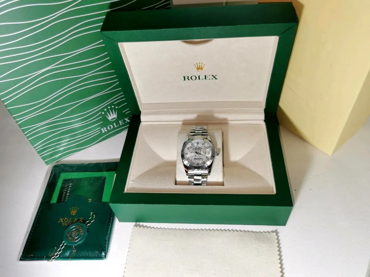 Unisex watch - Image 3