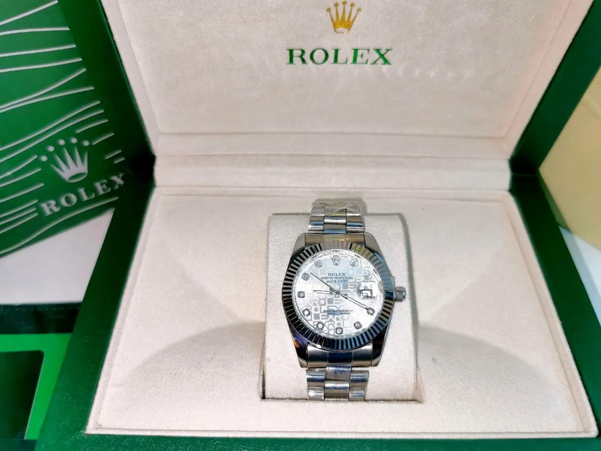 Unisex watch - Image 4