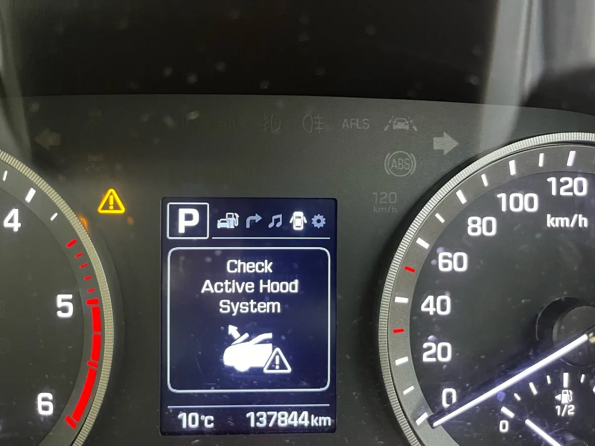 Hyundai Tucson 4wd auto - Image 3