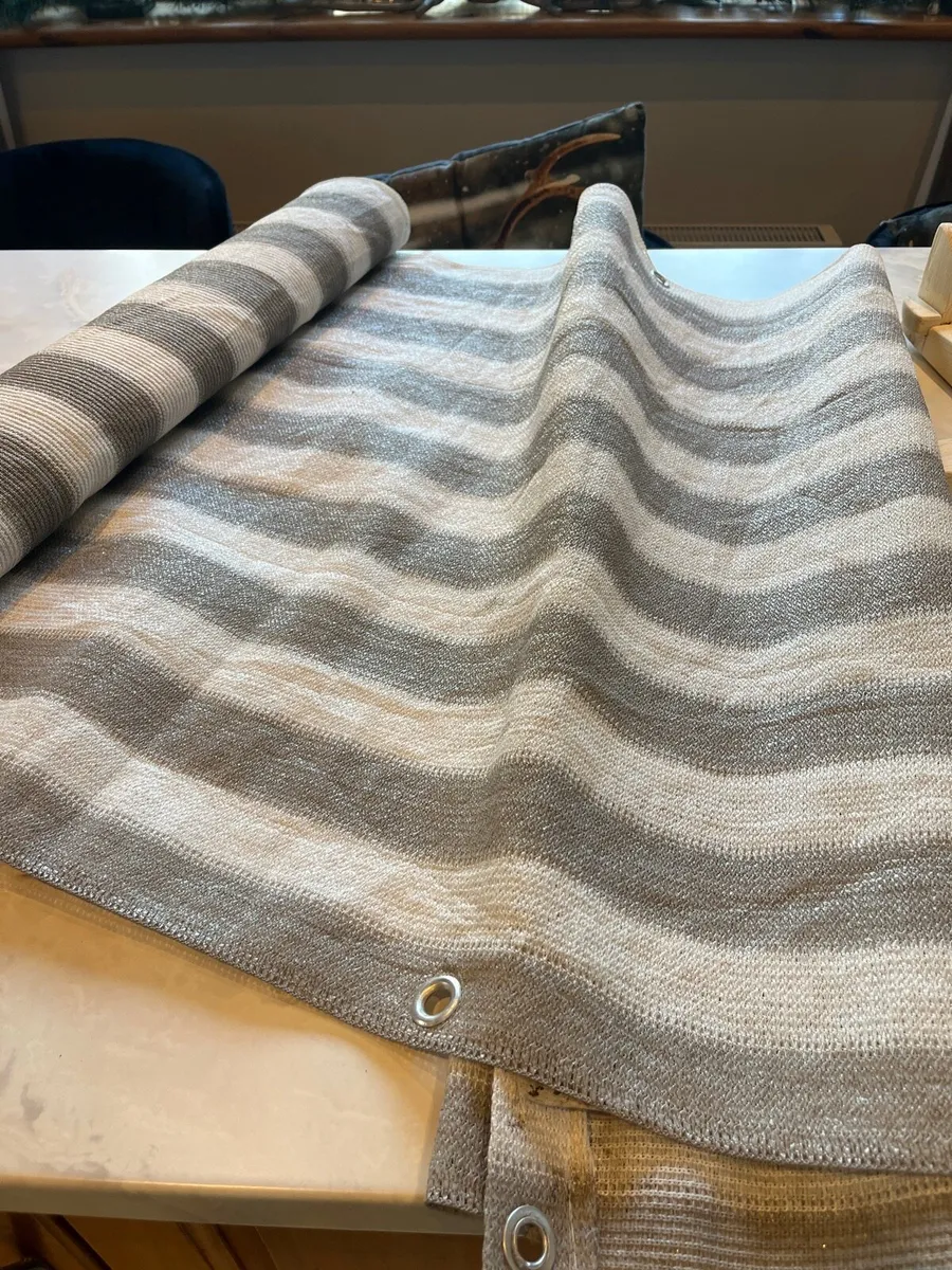 Balcony privacy screen