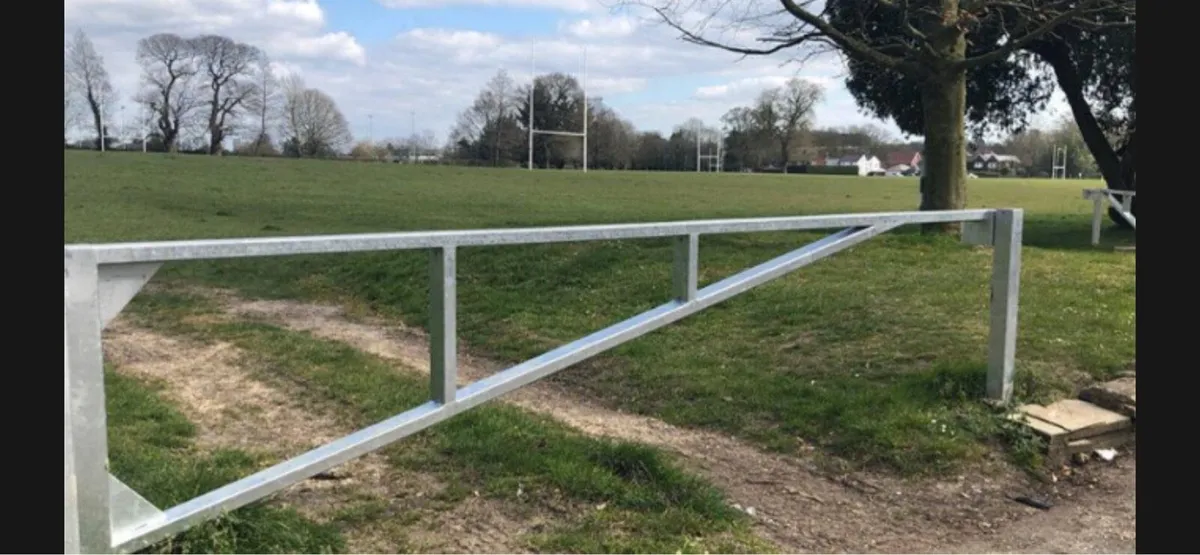 6.83m Security barrier/gate - Image 1