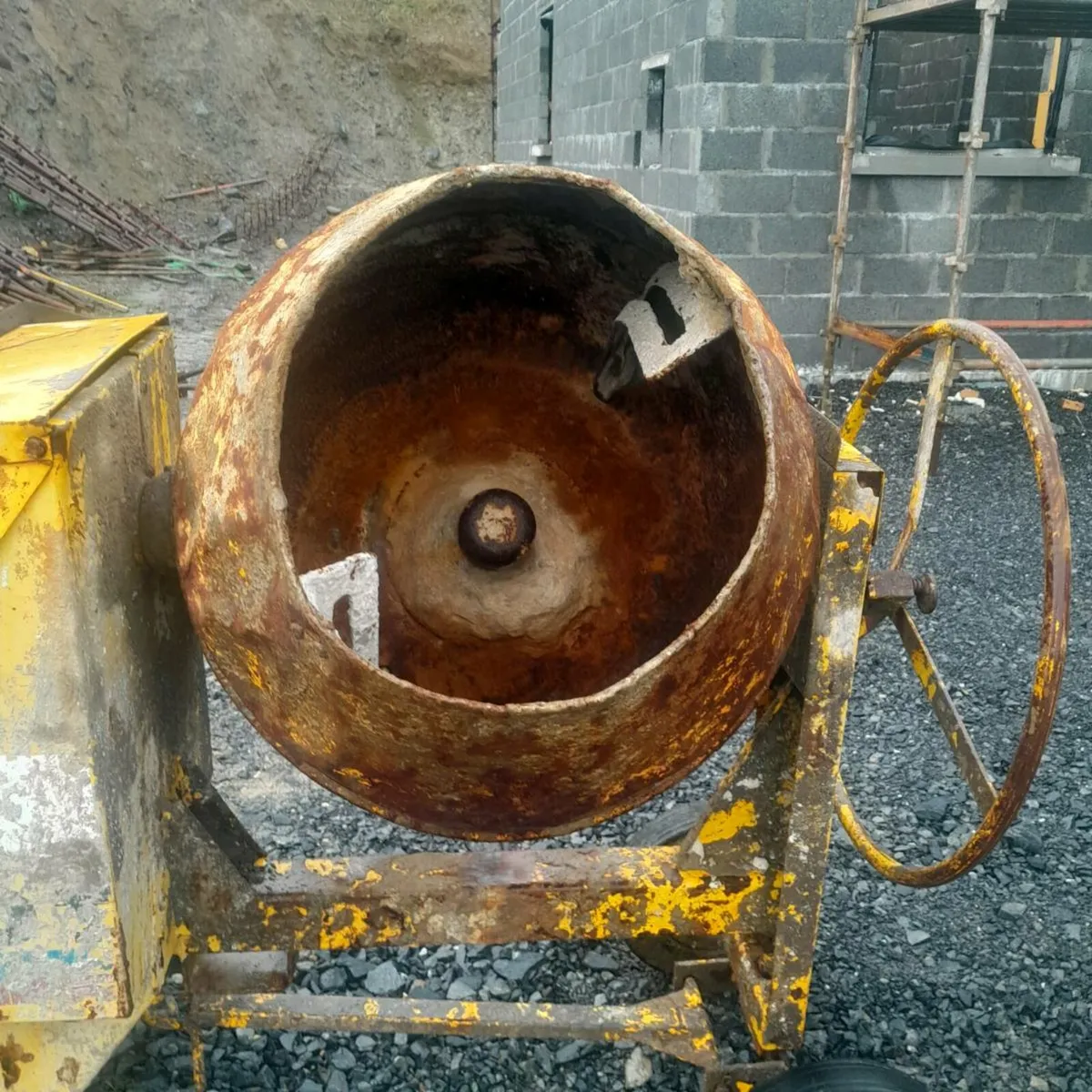 Winget 100t cement mixer - Image 3