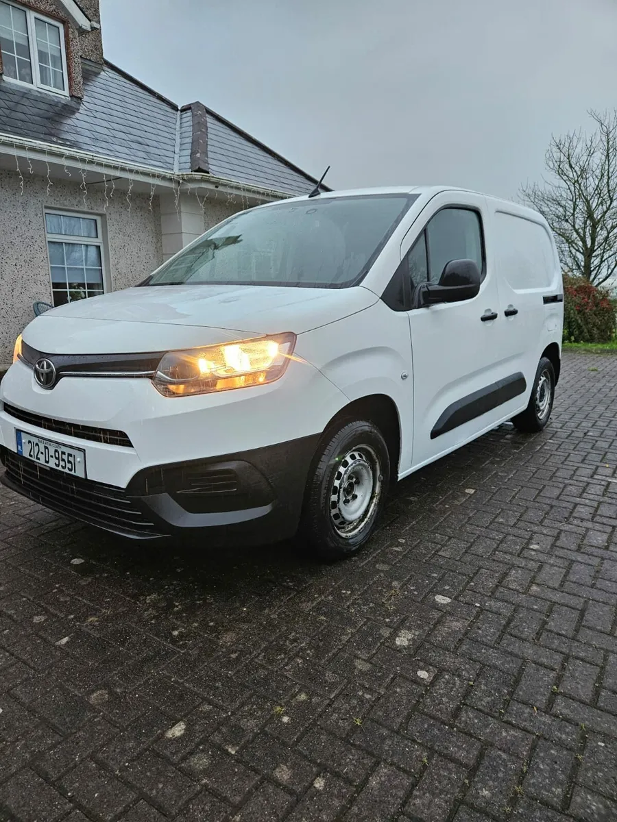 TOYOTA PROACE CITY - Image 1