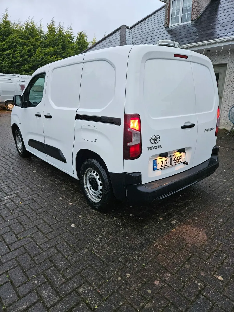 TOYOTA PROACE CITY - Image 4
