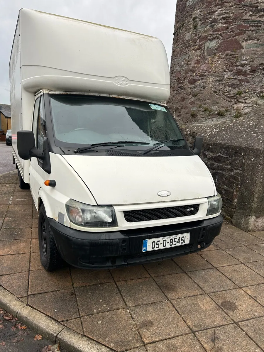 05 transit box body and tail lift tested 125 bhp - Image 2