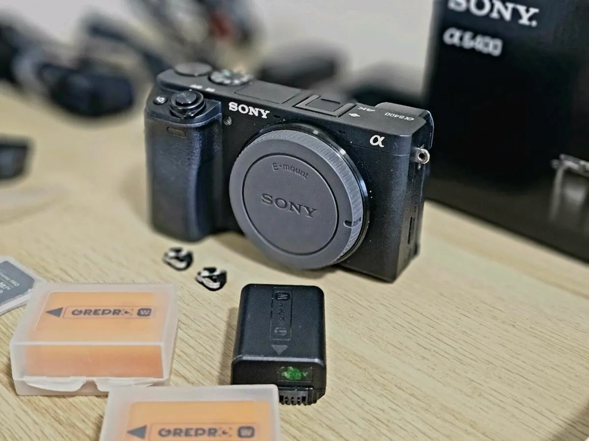 SONY a6400 Camera plus Kit - Image 1