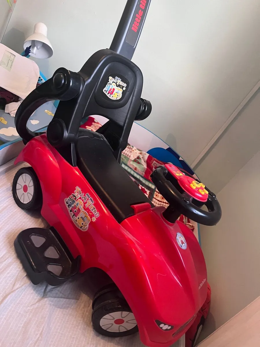 Little tikes ride on car - Image 1