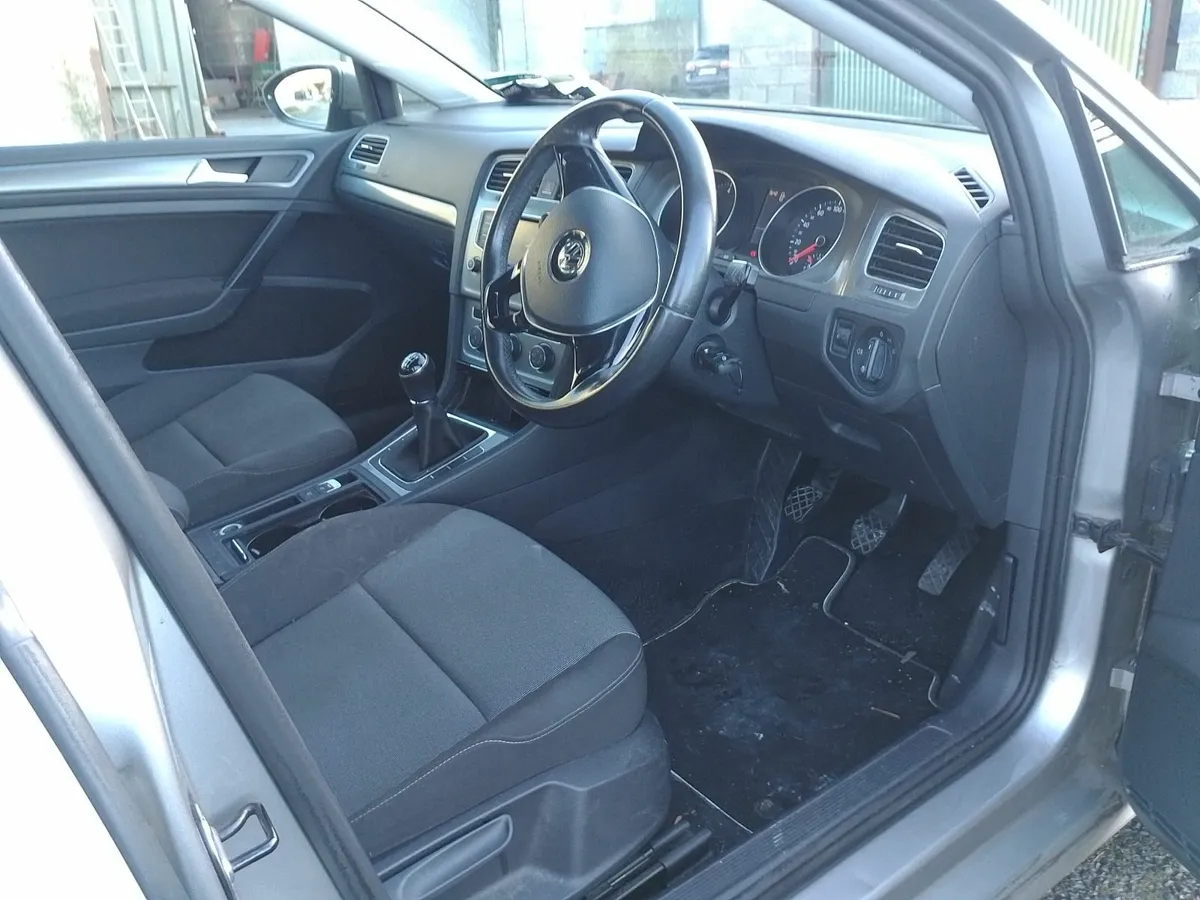 131 VW Golf 1.2 Tax 01-26 NCT 07-26 - Image 2
