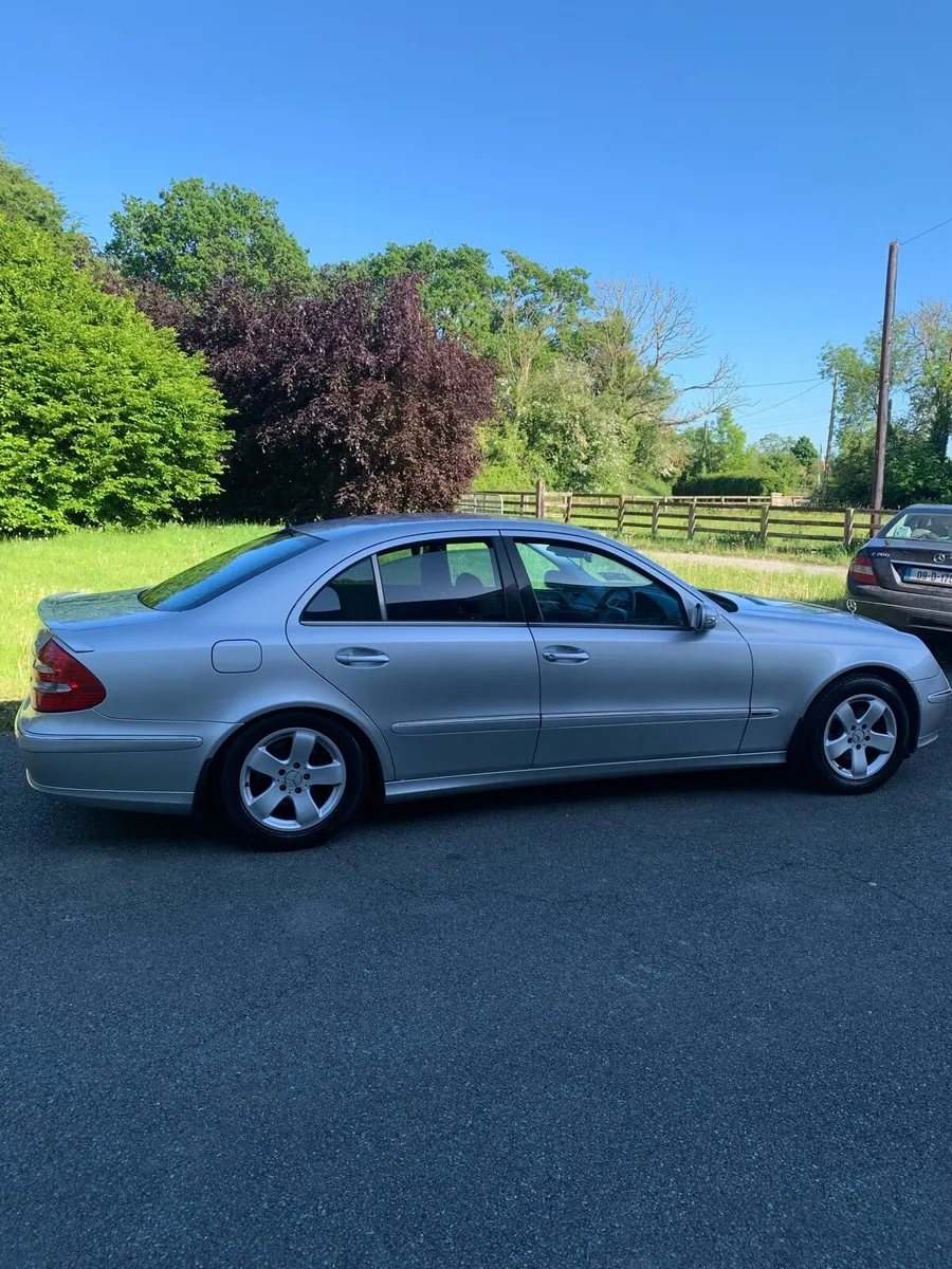 Mercedes Benz - Image 3