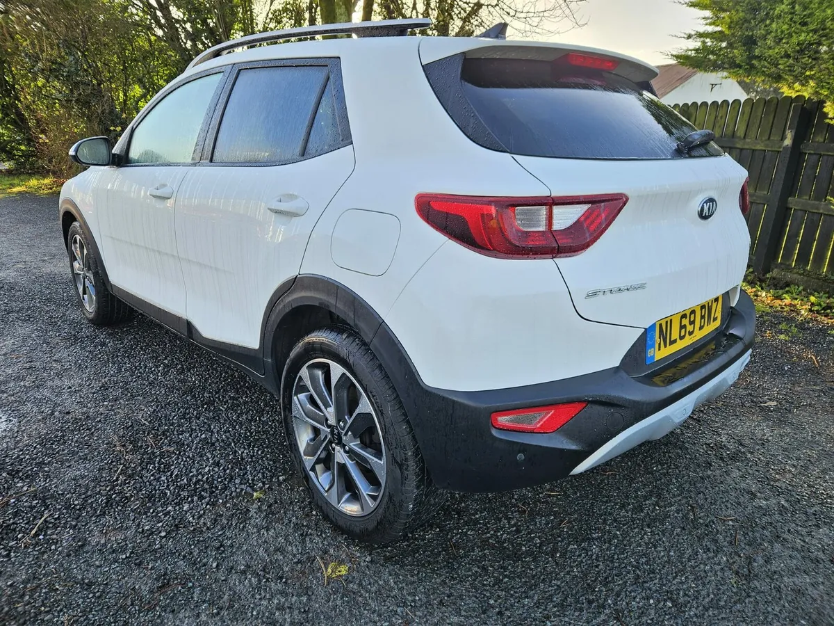 2019 Kia Stonic 3 - Image 3