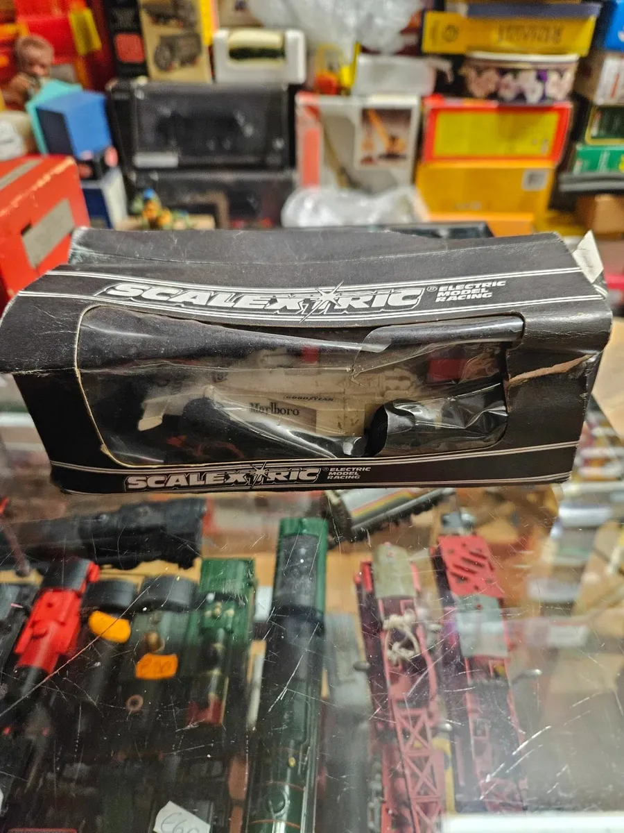 Vintage Scalextric Formula 1 - Image 1