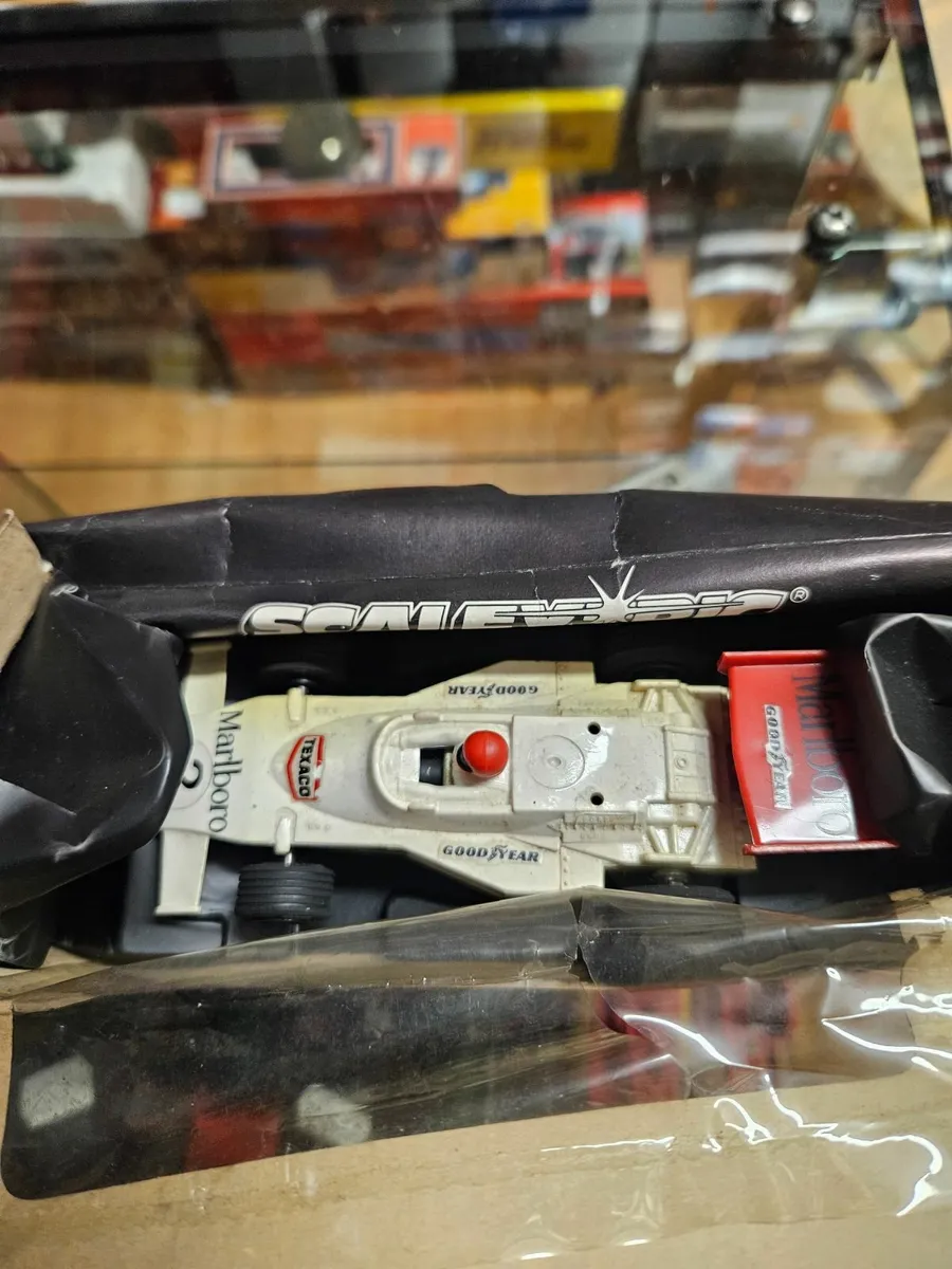 Vintage Scalextric Formula 1 - Image 3
