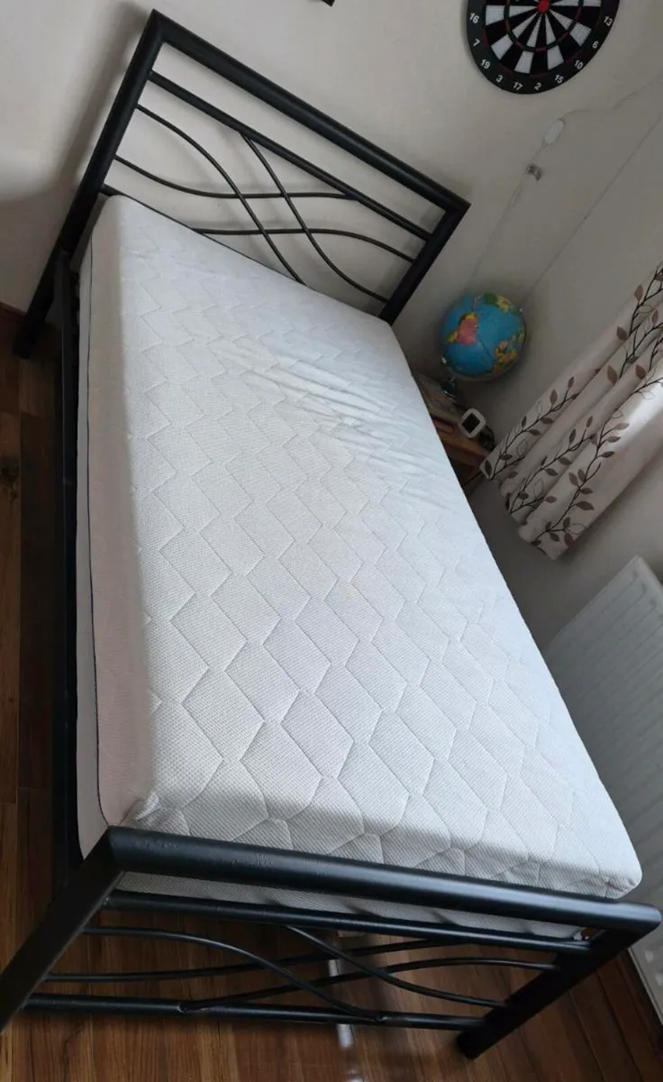 Single bed frame and hybrid mattress - Image 4