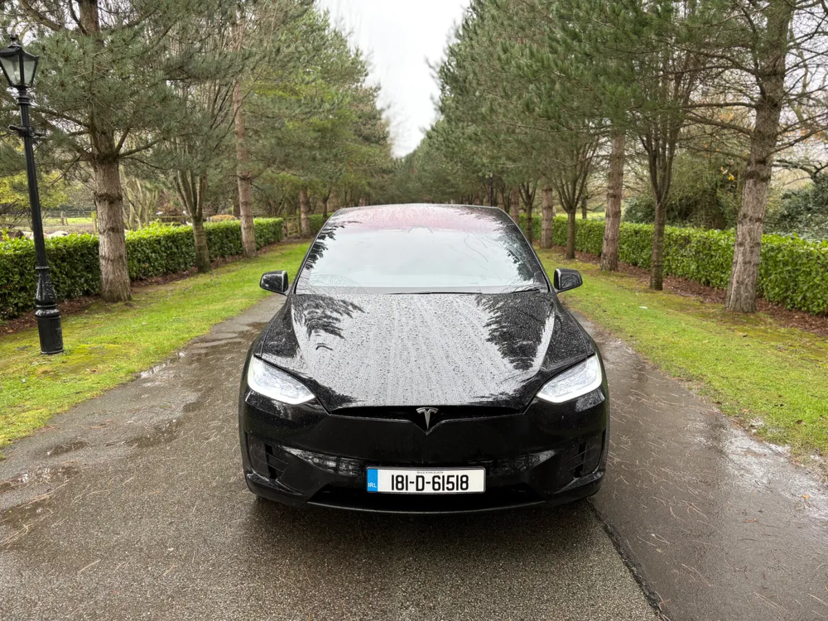 Tesla Model X 2018 - Image 3