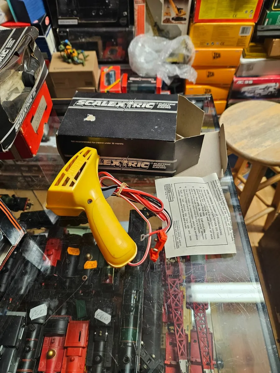 Vintage Scalextric Hand Controller - Image 1