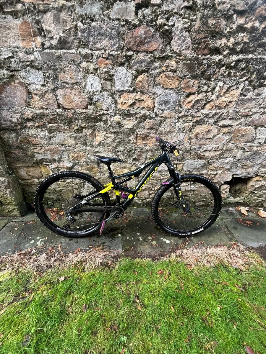 Mountain bike - Image 1