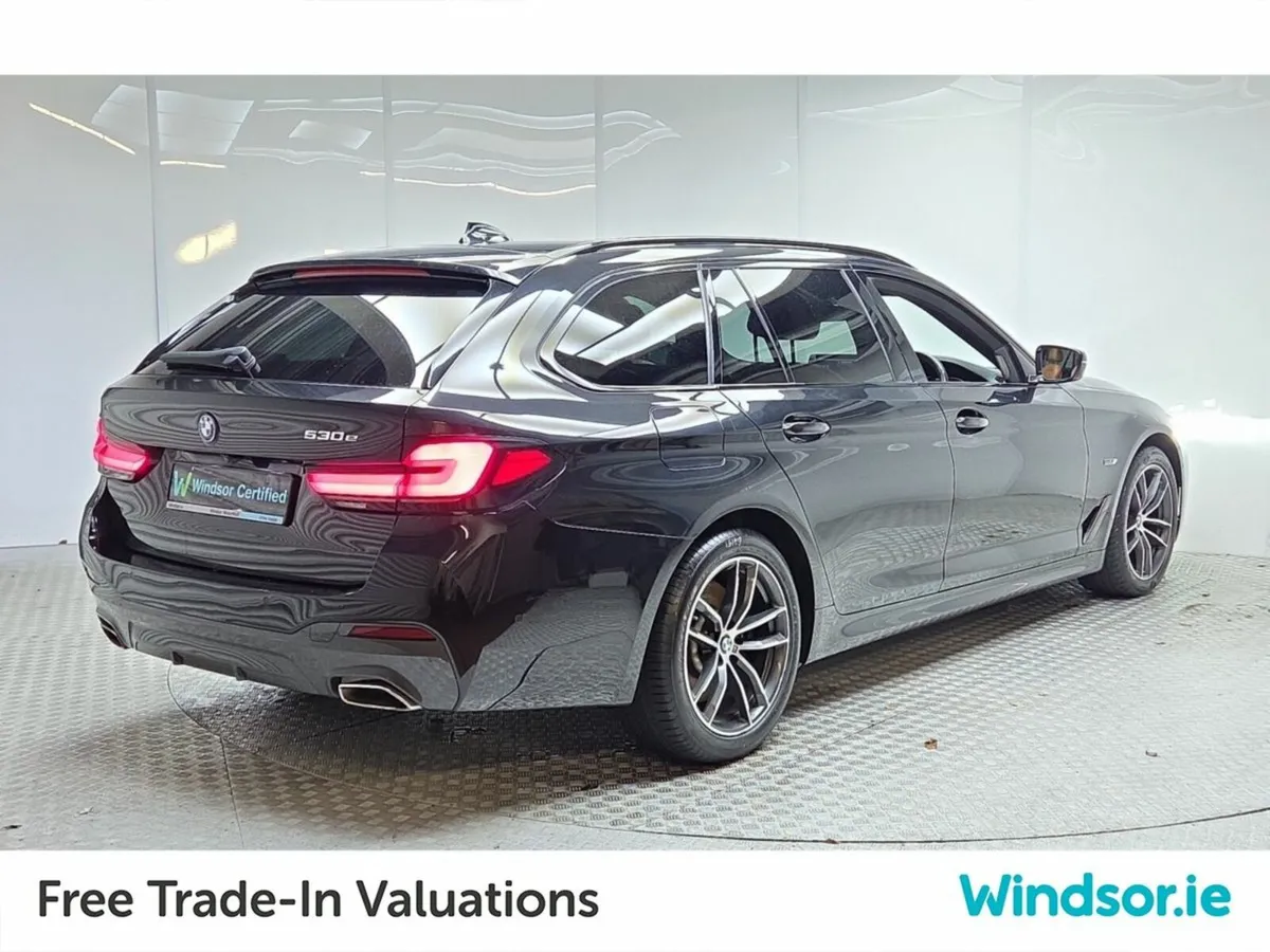 BMW 5-Series 530E M Sport Touring *Panoramic Sunro - Image 3