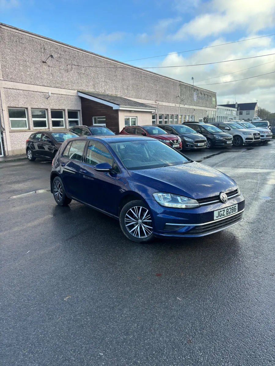 2018 Volkswagen Golf SE TSI - Image 3