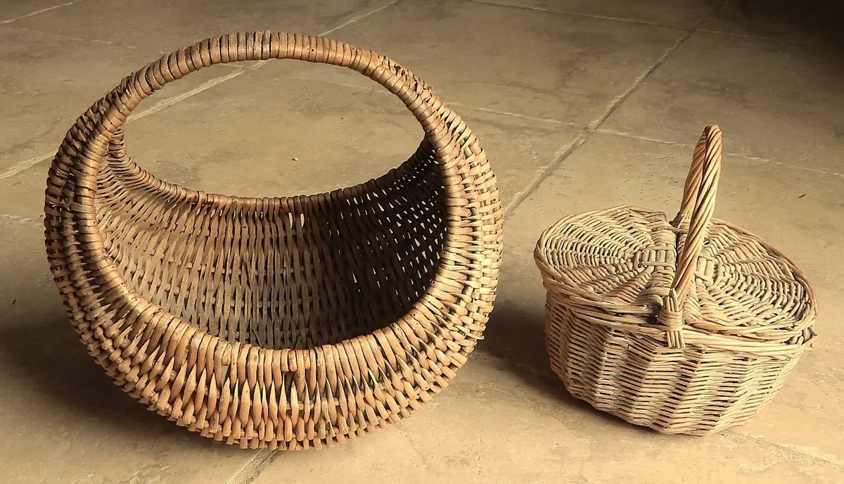 Wicker Egg Collecting & Small Lidded Baskets - Image 1