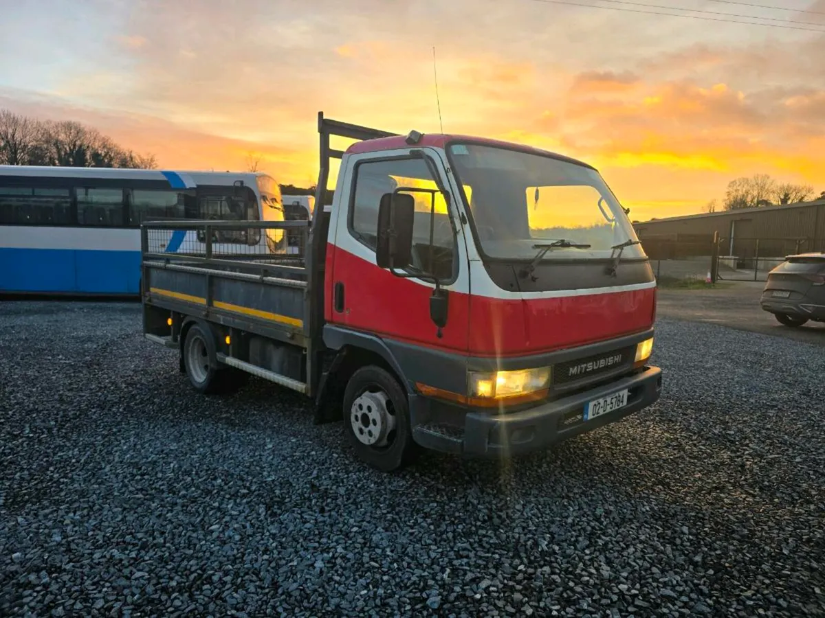 Mitsubishi Canter landcruiser hilux dyna l200 x5 - Image 1