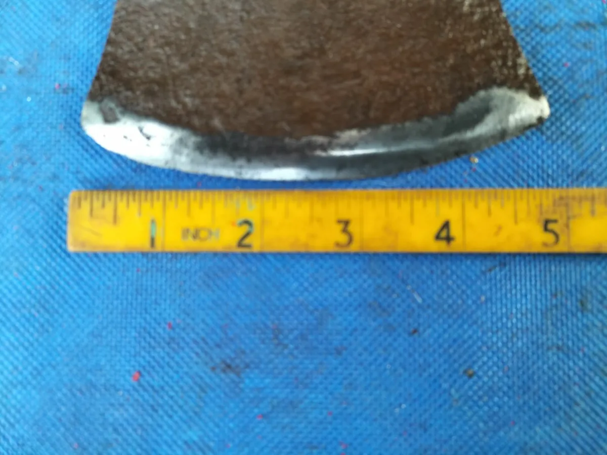 Adze with curved blade - Image 2