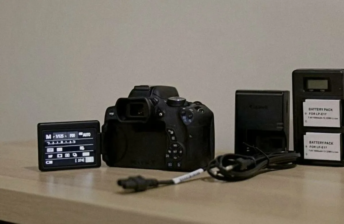 Canon 750D Body Only Digital Camera - Image 3