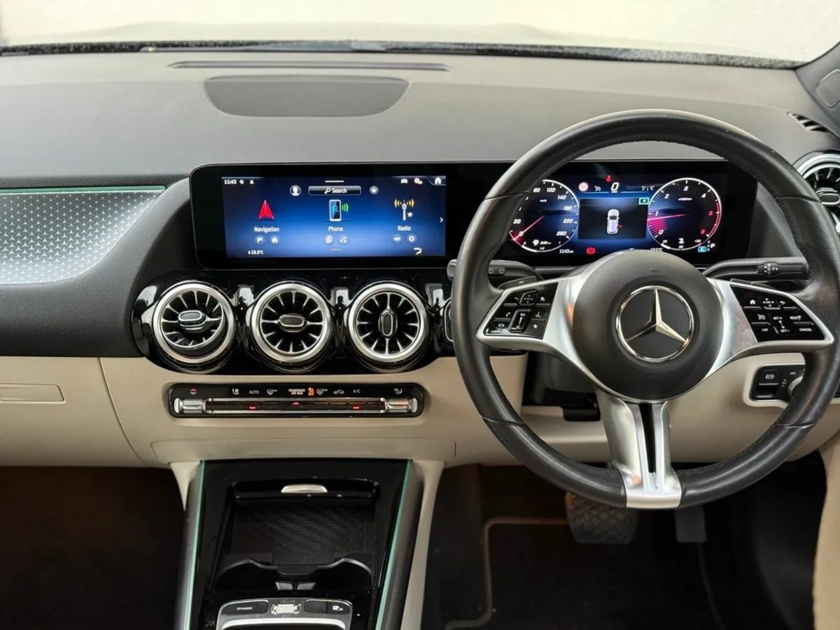 Mercedes-Benz GLA GLA 200 d A/T Progressive - Image 4