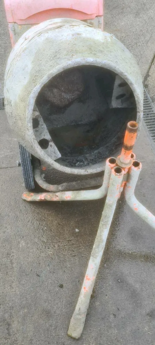 Belle petrol cement mixer - Image 2