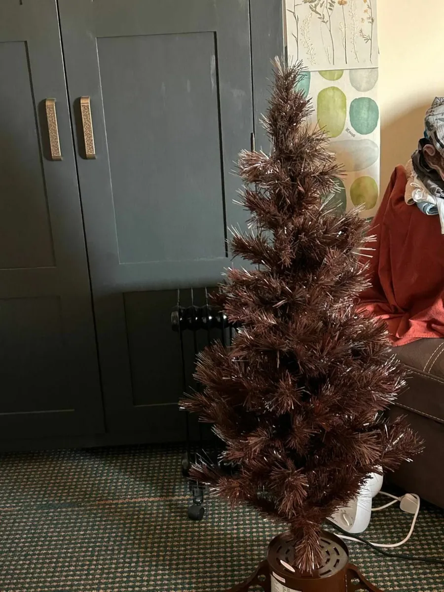 Christmas tree brown chocolate colour,  H122 cm - Image 2