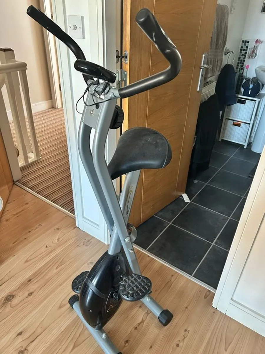 Running mat & exercise bike - Image 4