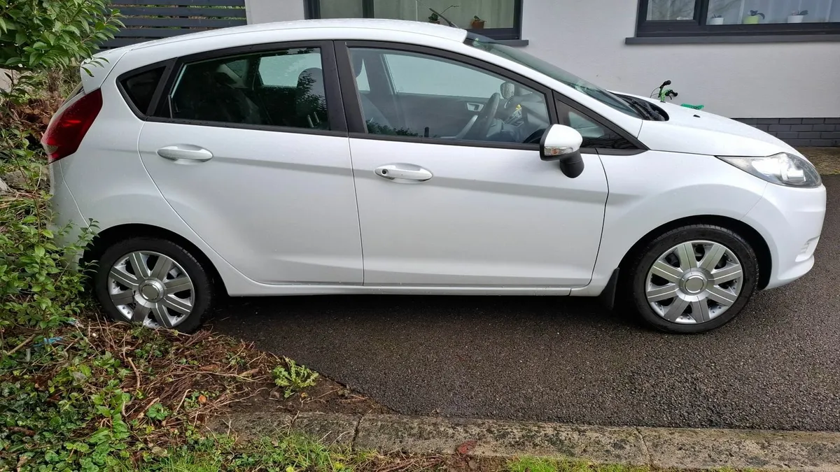 Ford Fiesta 2012 - Image 3