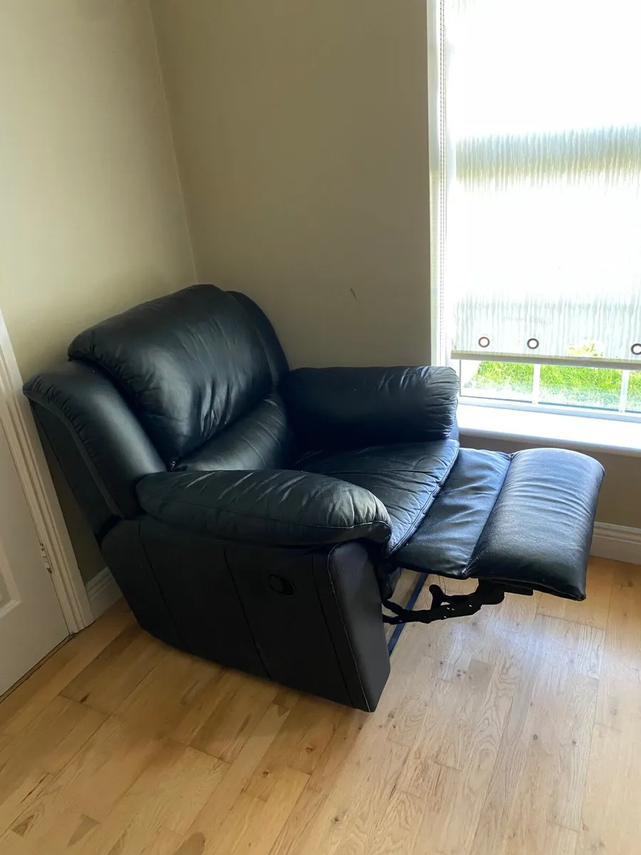 3 Piece Living Room Suite - Image 4