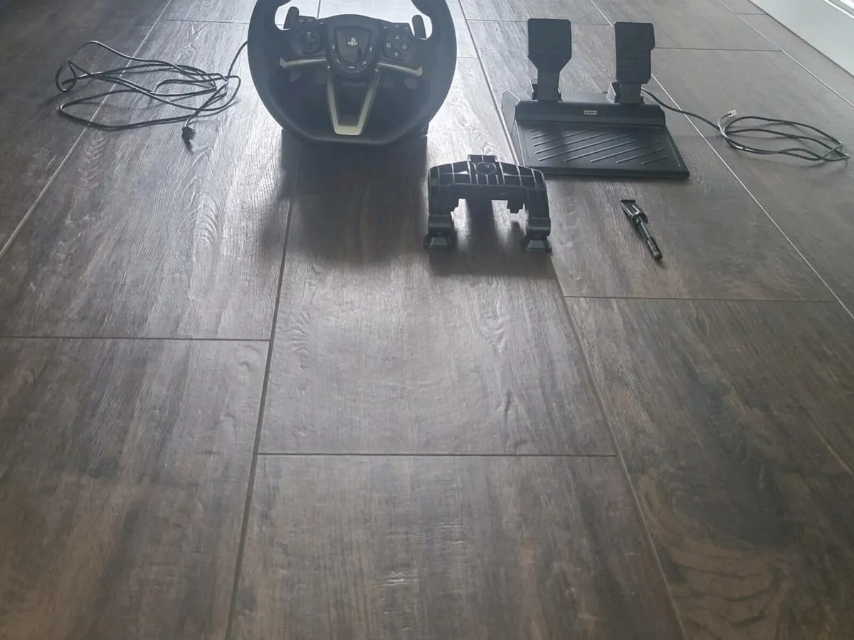 Playstation stearing wheel - Image 2