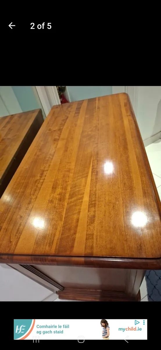 Beautiful Wooden Bureau/Chest of Drawers - Image 2