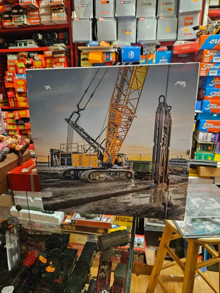 Corgi NZG Liebherr HS 8130 Crawler Crane - Image 1