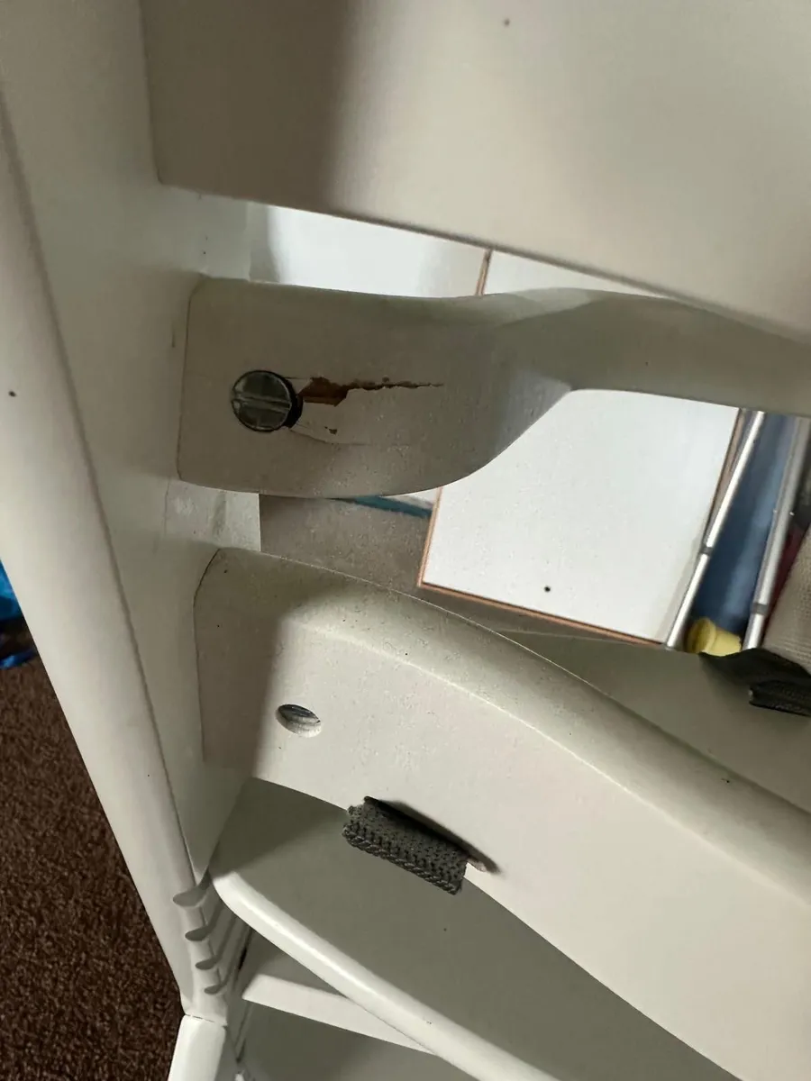 High Chair for sale - Image 3