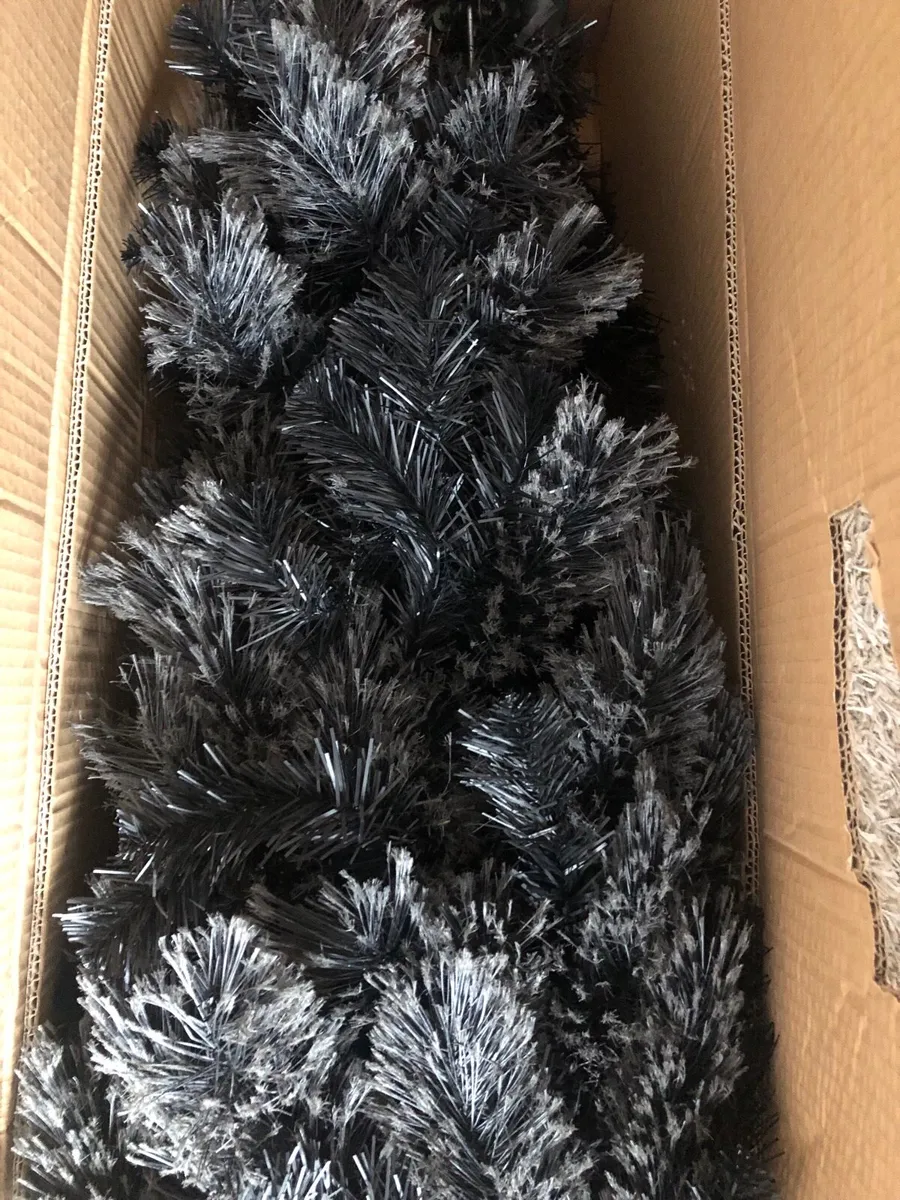 Christmas Tree 7ft in perfect condition - Image 4