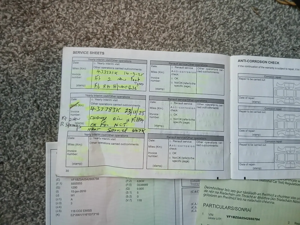 Renault Megane 2010 - Image 2