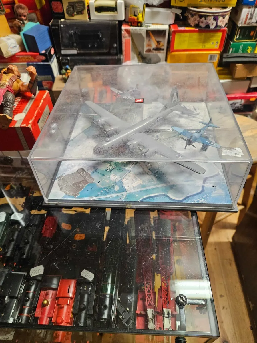 Corgi B29 and Fighter Escort - Image 1