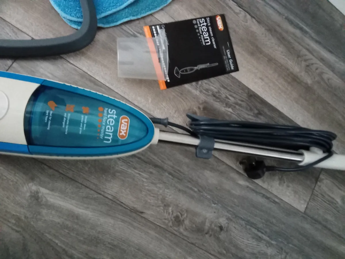 Vax Brand Floor / Carpet Steam Cleaner. - Image 2