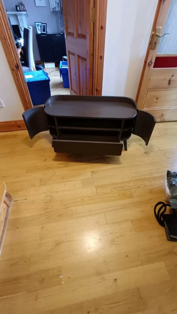 Compact TV media unit - Image 4