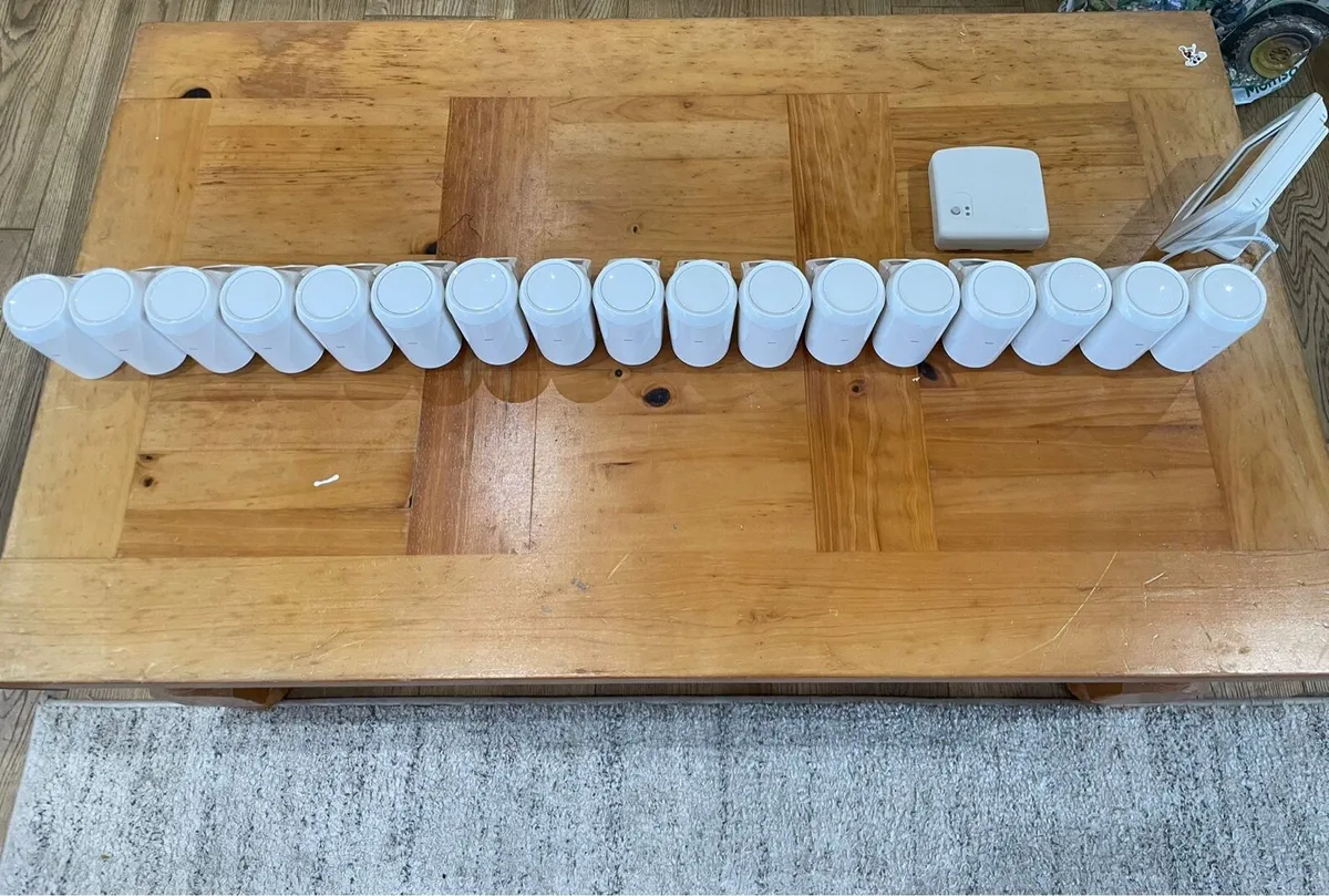 Honeywell Evohome wireless radiator TRV heads - Image 2