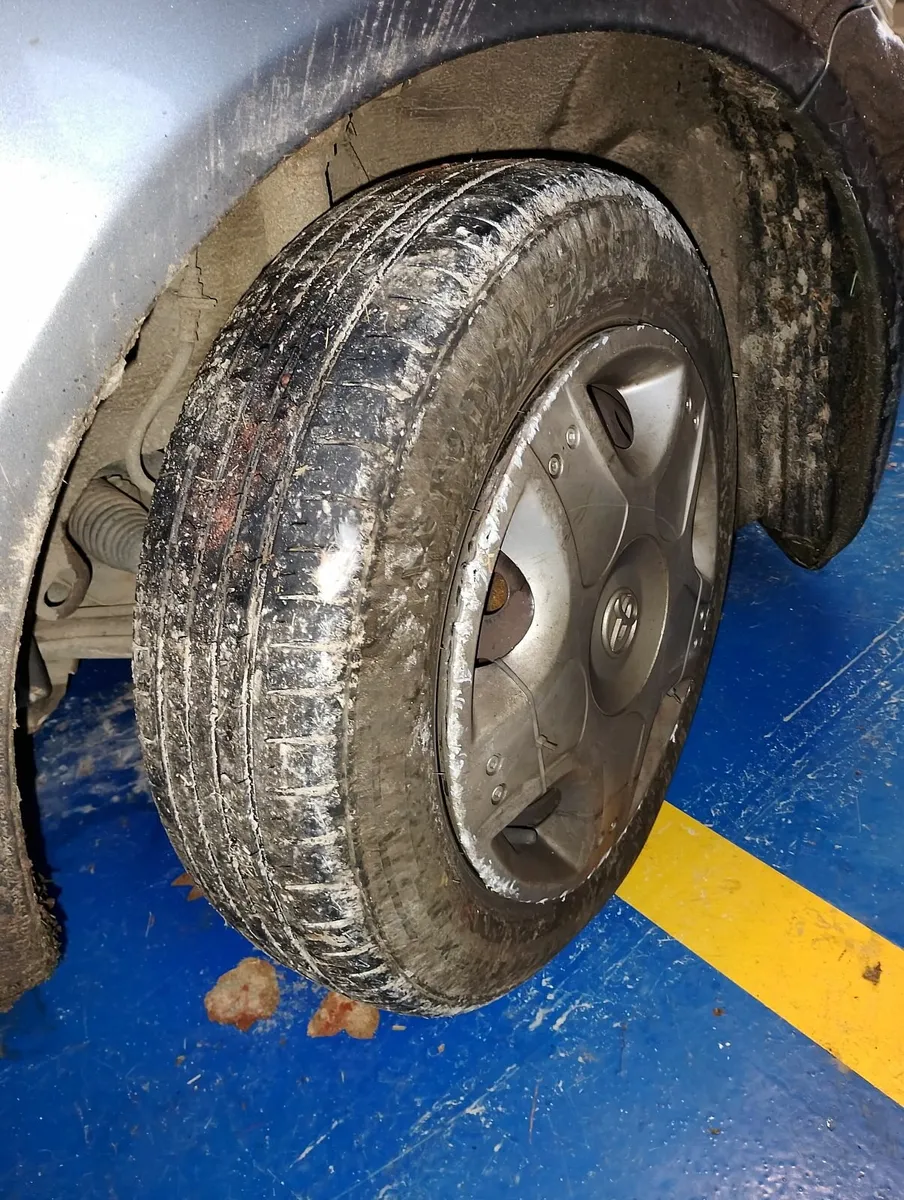 Toyota Yaris 2004, 1.0 Pet, Man – Spares/Rep - Image 4