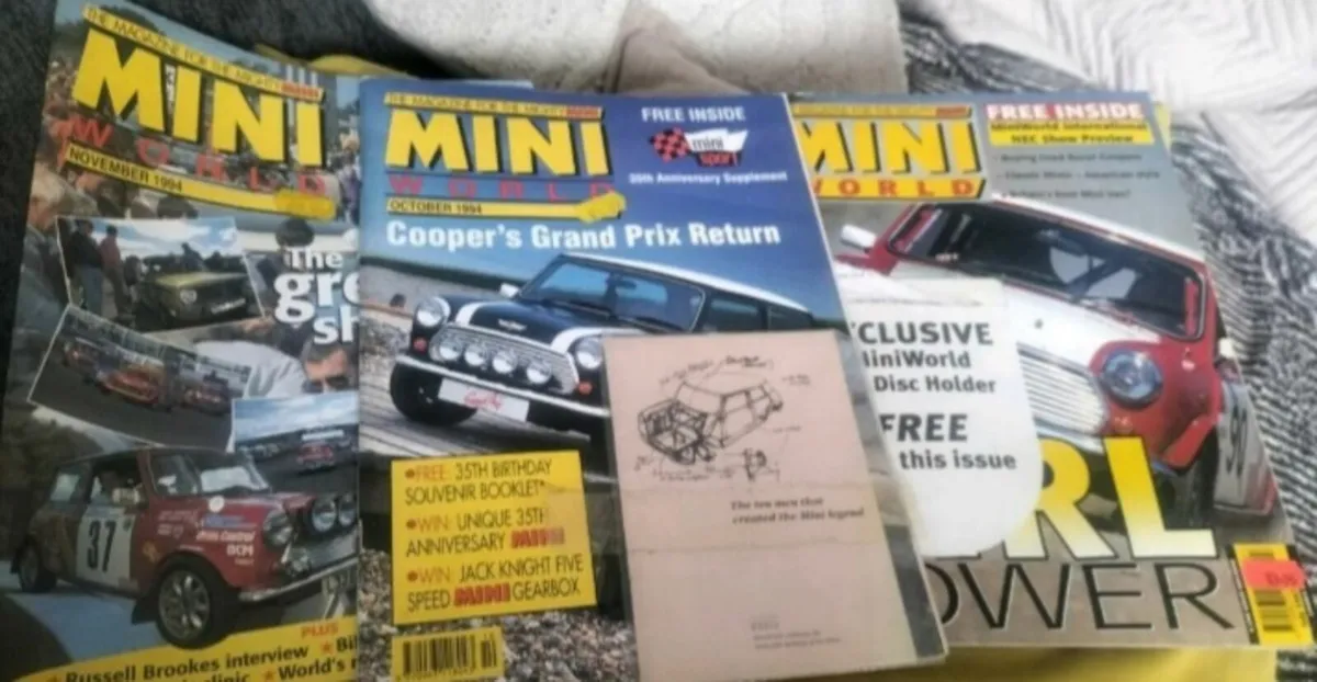35 CLASSICS MAGAZINES 2 EUROS EACH .MINIS