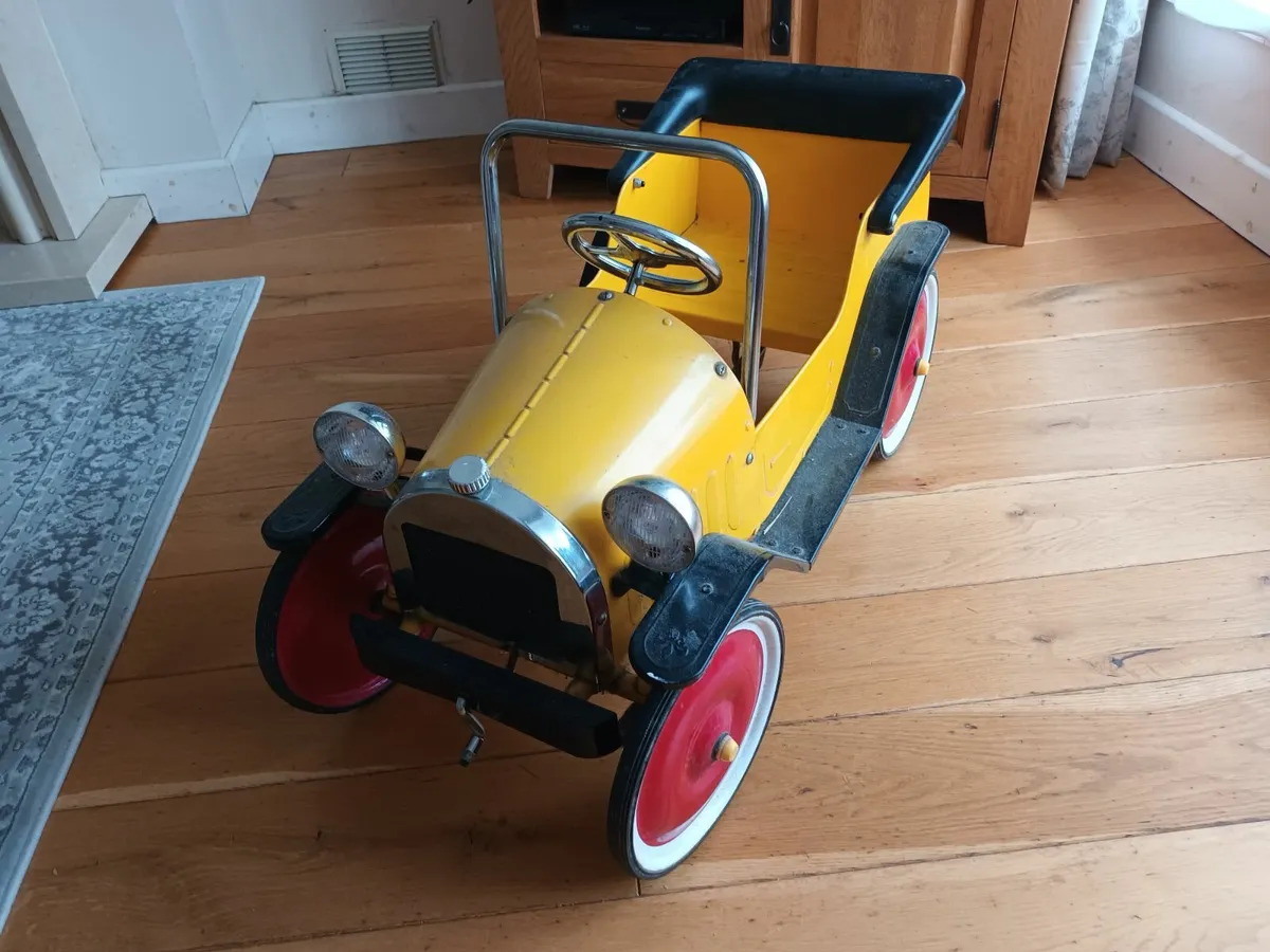 Child Pedal Car - Image 4