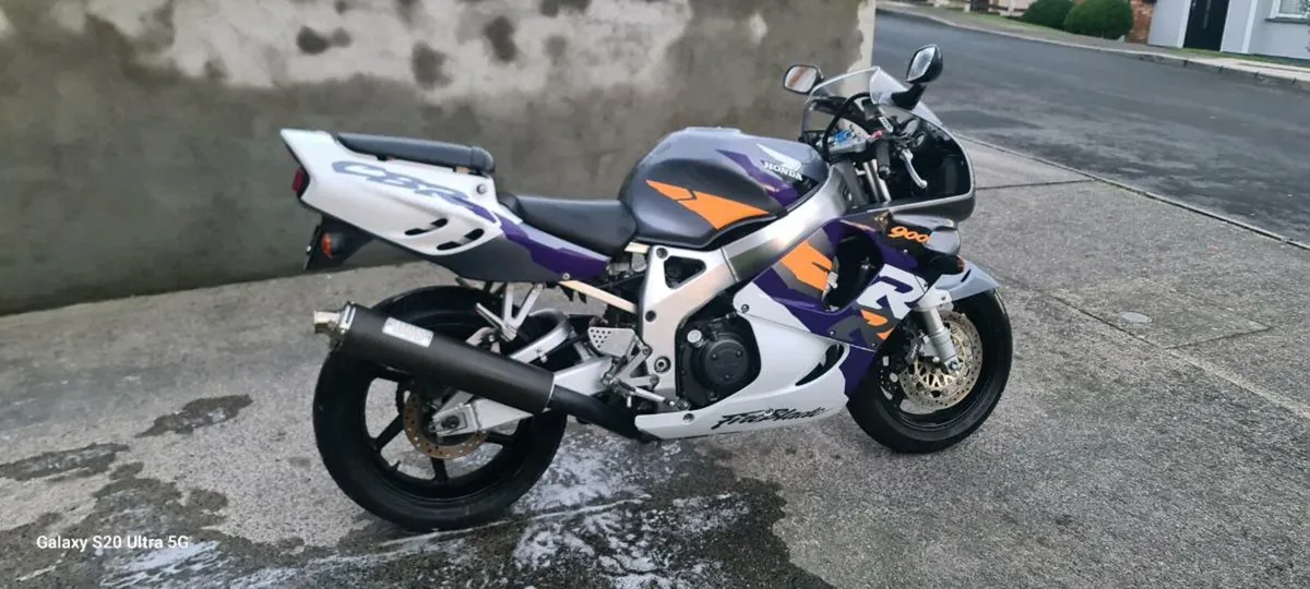 Cbr900rr fireblade - Image 1