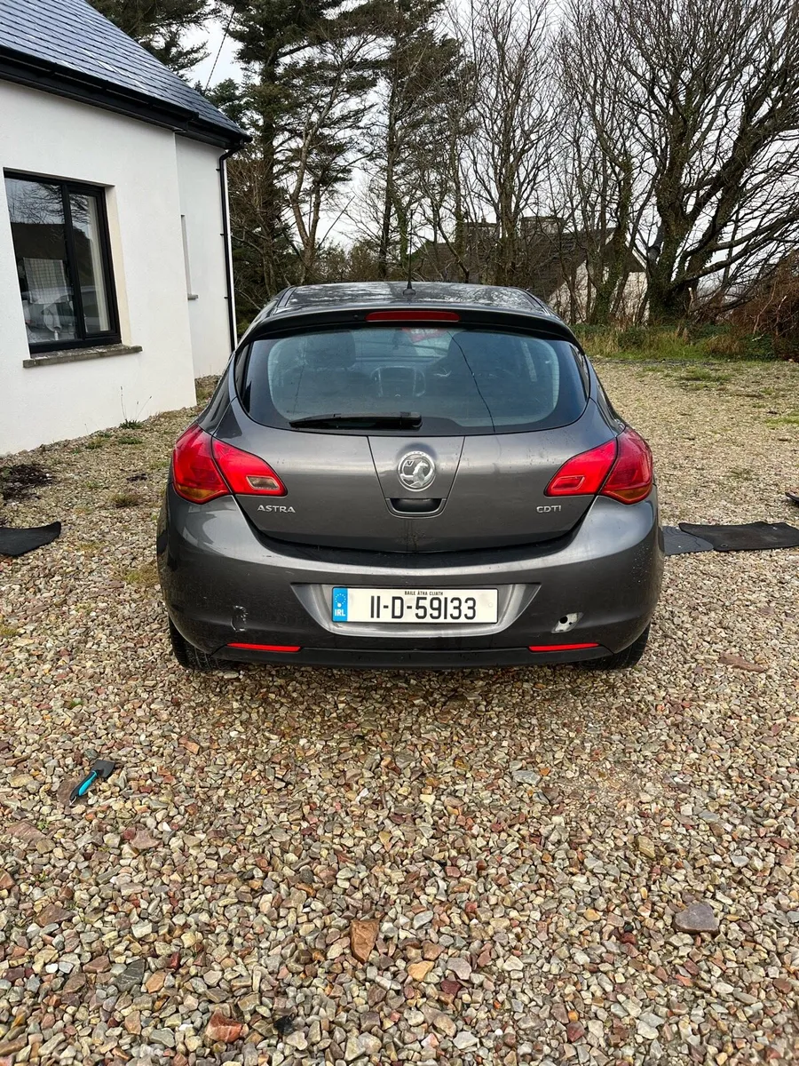 Vaxhall Astra 2011 CDTi ecoflex - Image 4