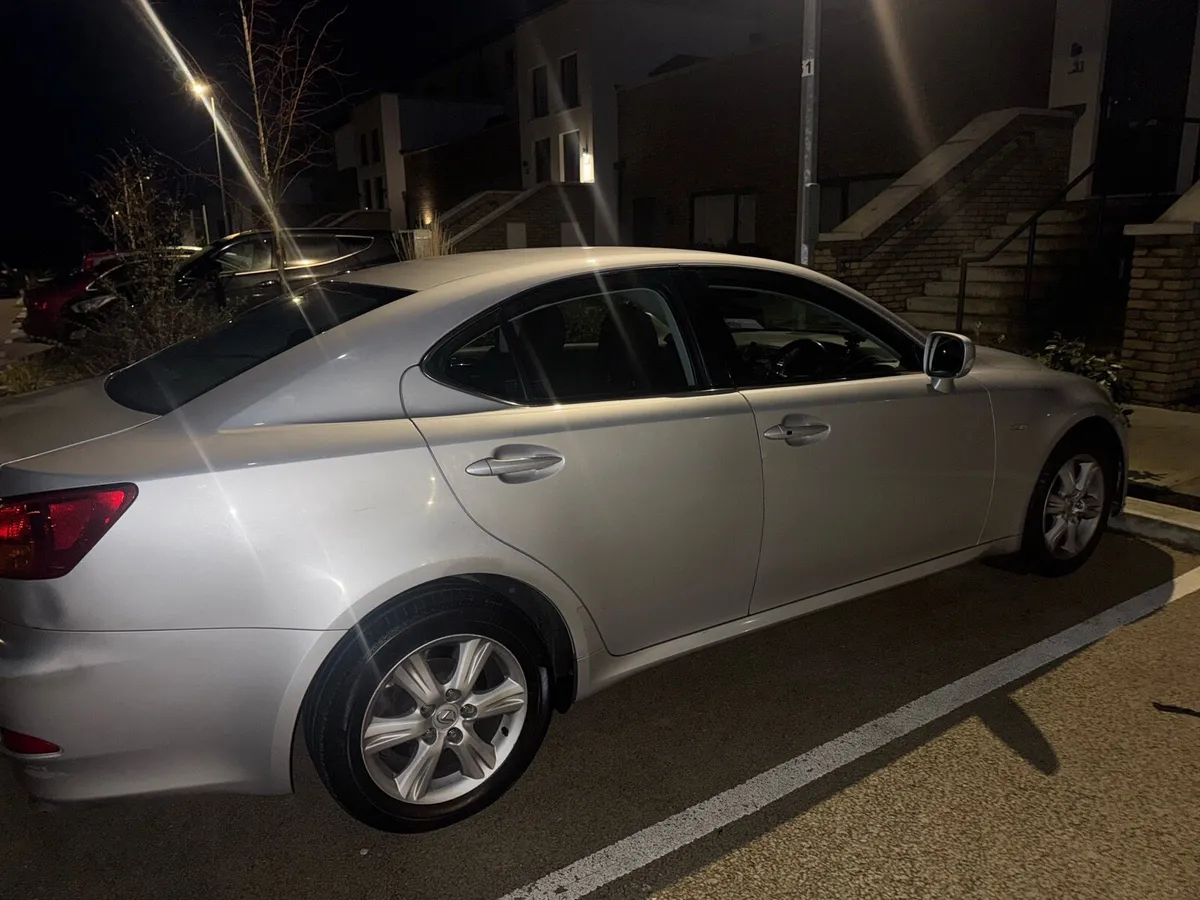 Lexus is220D - Image 2