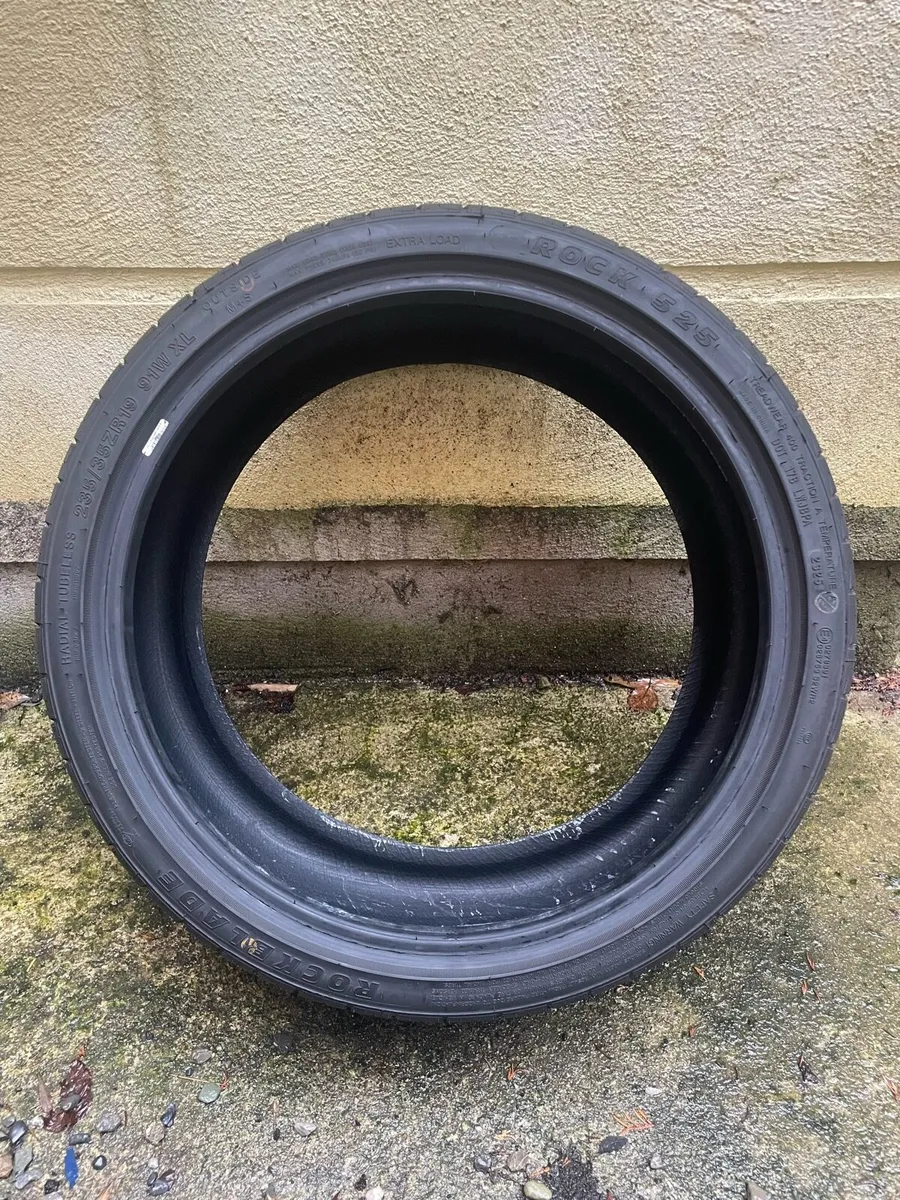 4x 235/35/19 91W XL tyres for sale - Image 2