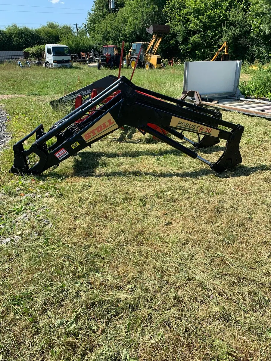 STOLL loader fits NH 6010,,,6020. - Image 1